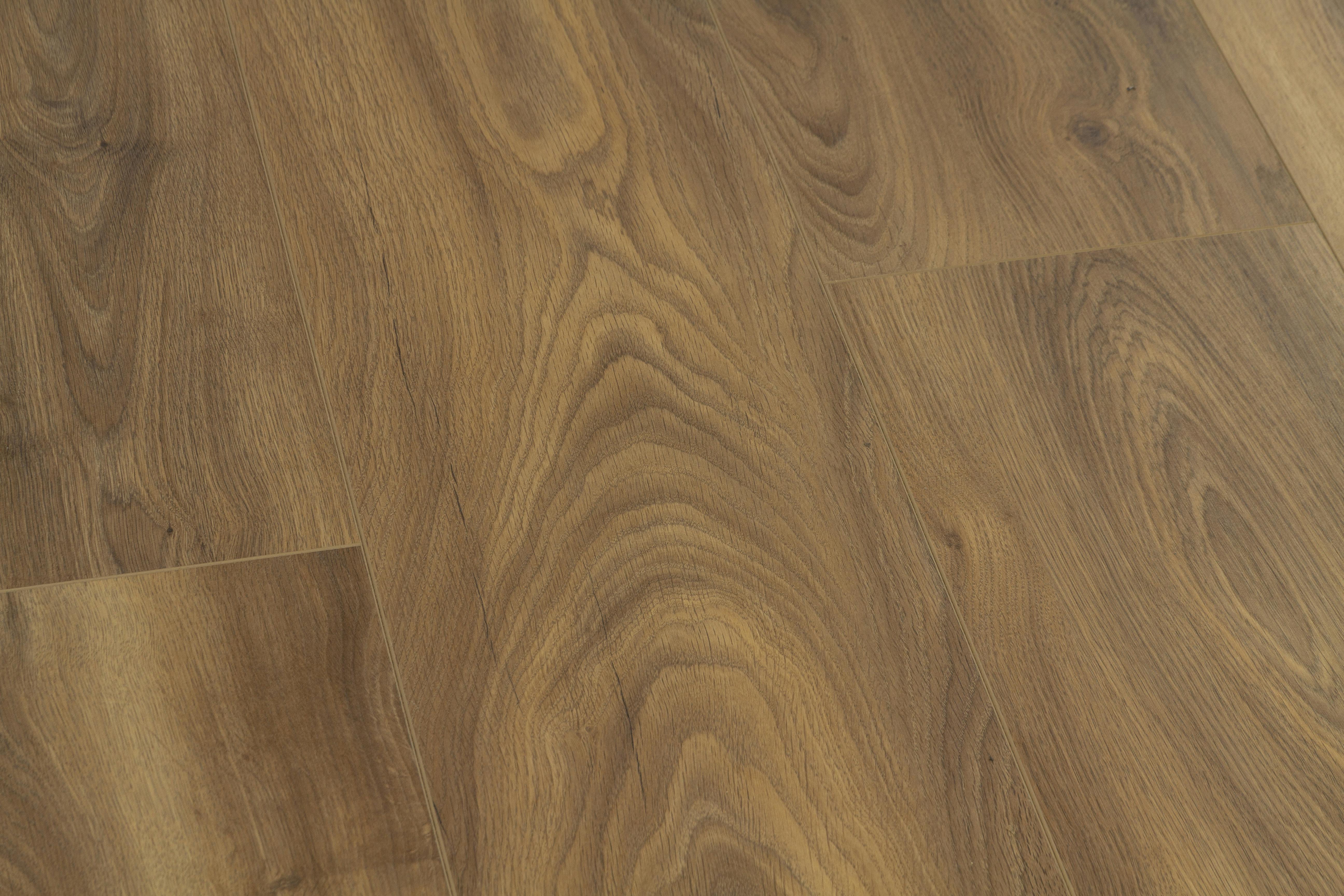 Laminat Kronoflooring Premium Firebrand Oak